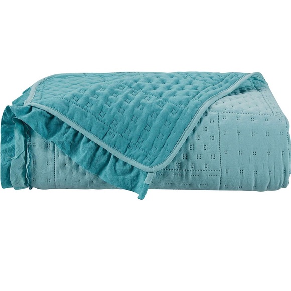 Lemon Tree Celeste Geo with Ruffle King size Quilt Set - Picture 3 of 6